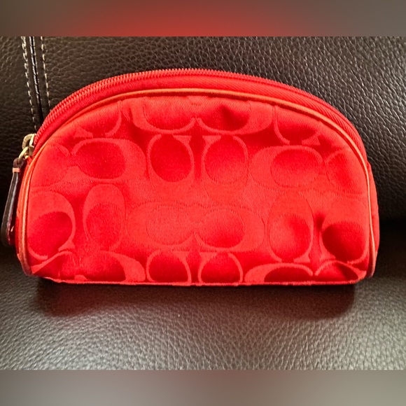 COACH Limited Edition Estee Lauder Holiday RED/ORANGE Cosmetic Makeup Bag - Picture 2 of 8